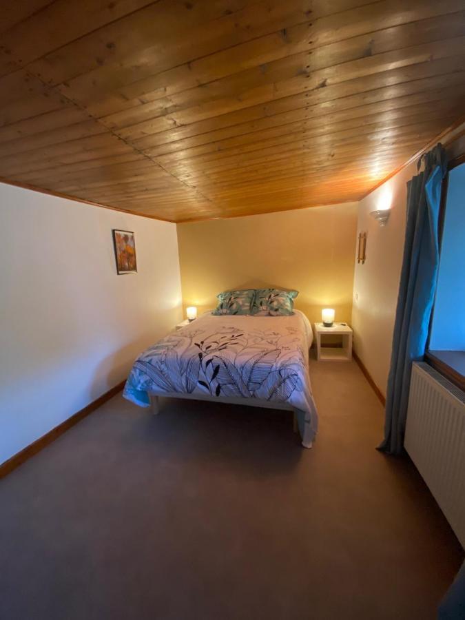Philoufleur - Gite Restaure En Campagne Chaneins Exterior photo