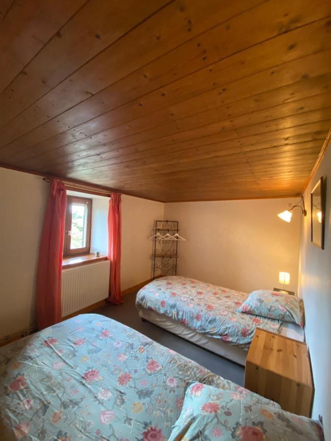 Philoufleur - Gite Restaure En Campagne Chaneins Exterior photo